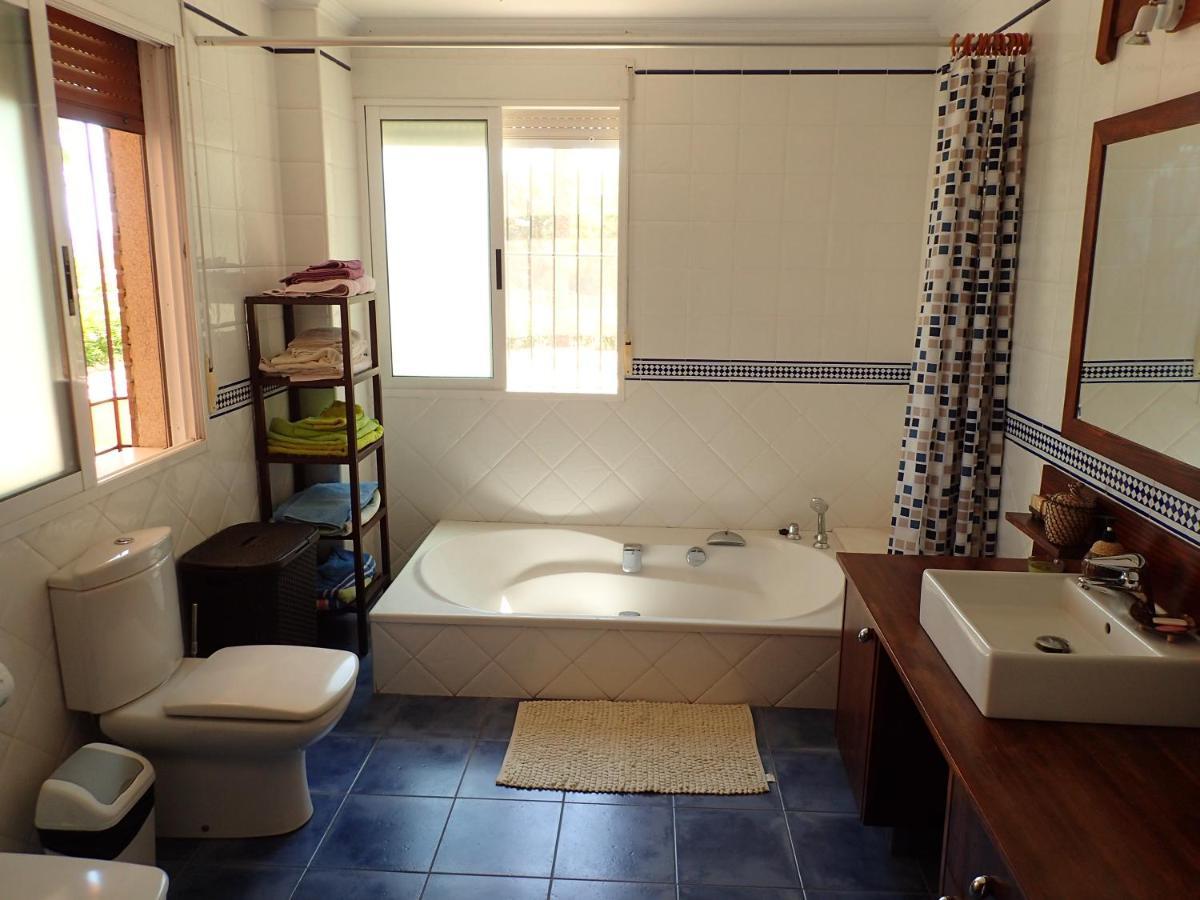 Villa Buganvilla Елче Екстериор снимка